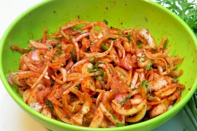 Masala Pyaaz Salad Recipe