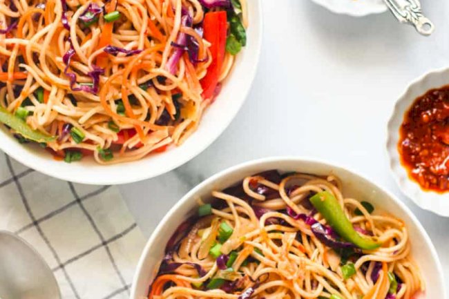 Veg Hakka Noodles Recipe