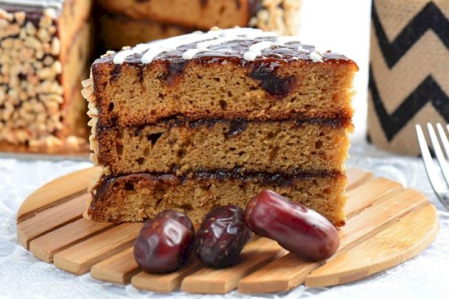 Whole Wheat Date Cake Recipe