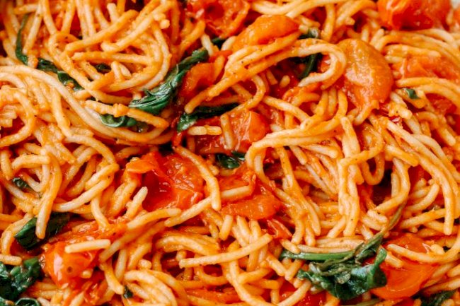 Tomato Garlic Pasta Recipe