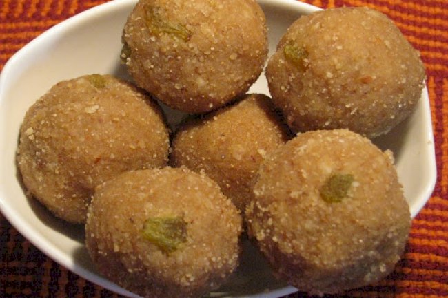 Churma Ladoo Recipe