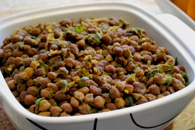 Sookhe Kale Channe Recipe