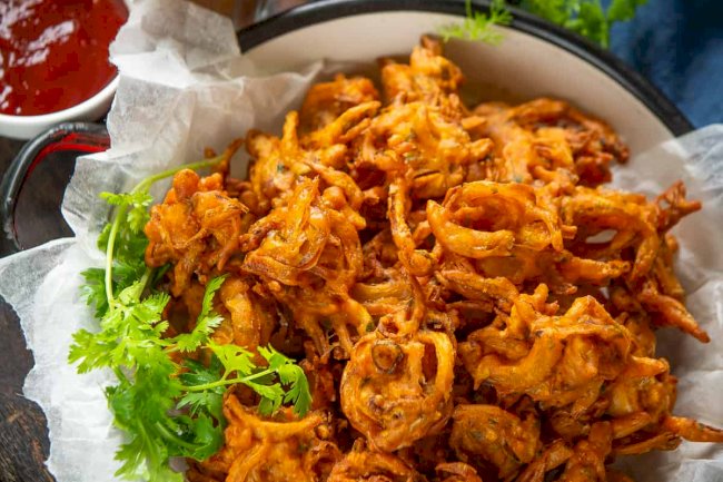 Onion Pakoda Recipe