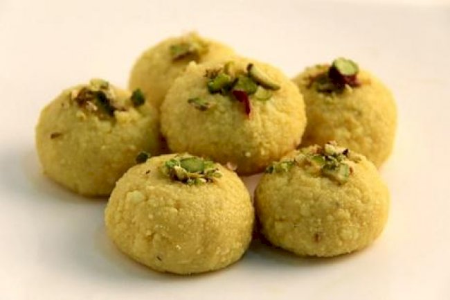 Kesar Malai Ke Laddu Recipe