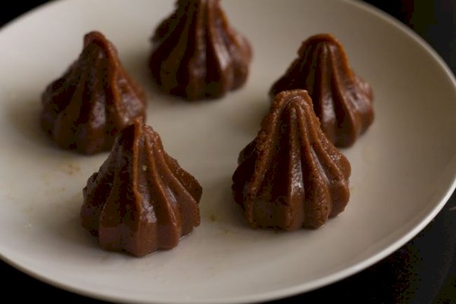 Dark Chocolate Nutty Modak Recipe