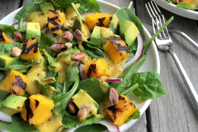 Mango spinach salad Recipe