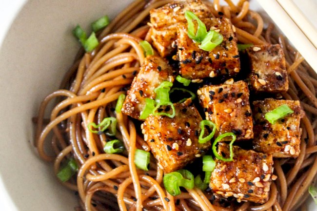 Thai Noodles Tofu Bowl Recipe
