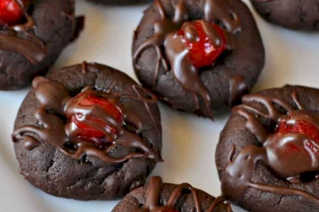 Chocolate Cherry Cookies Recipe