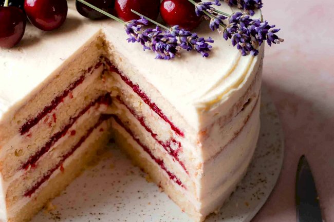 Mascarpone and Cherry Cake Recipe