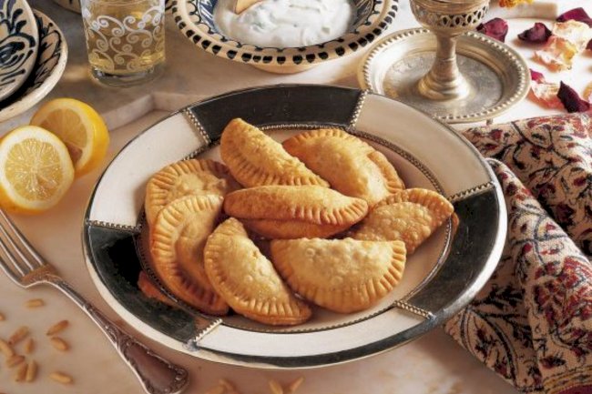 Semolina Gujiya Recipe