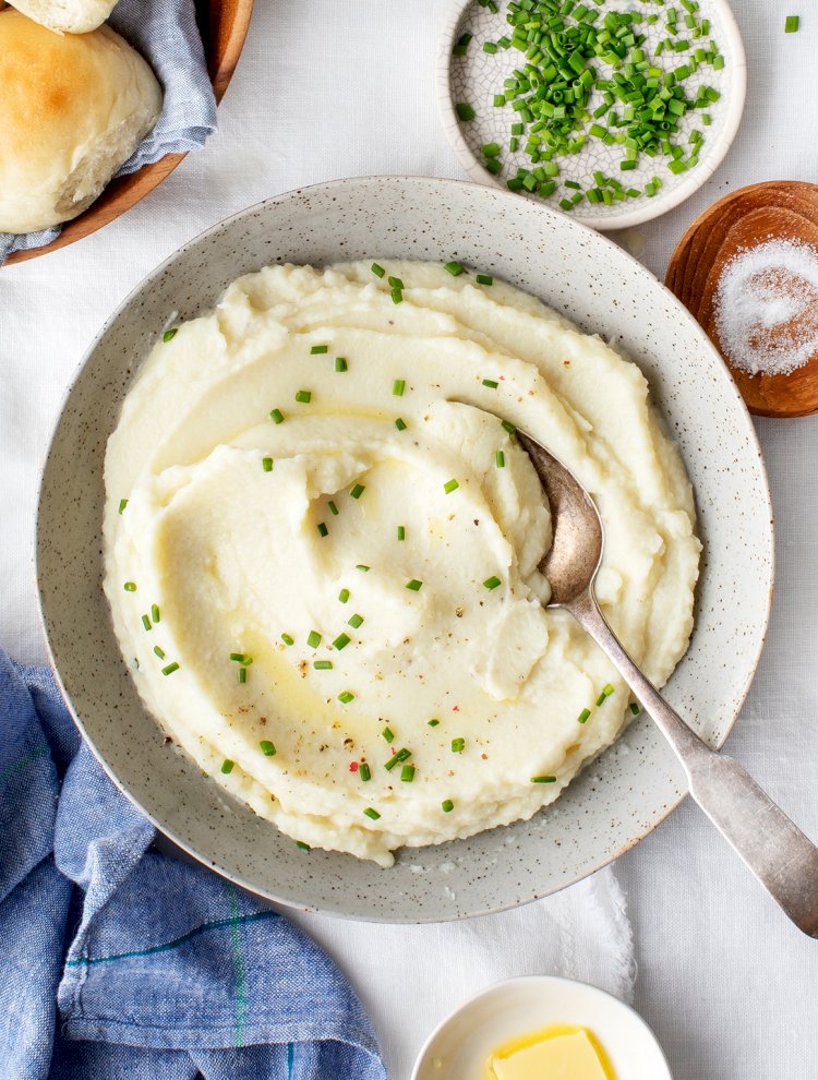 Vegan Garlic Mashed Cauliflower Recipe