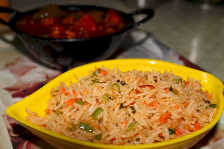 Schezwan Fried Rice and Chilli Paneer Recipe