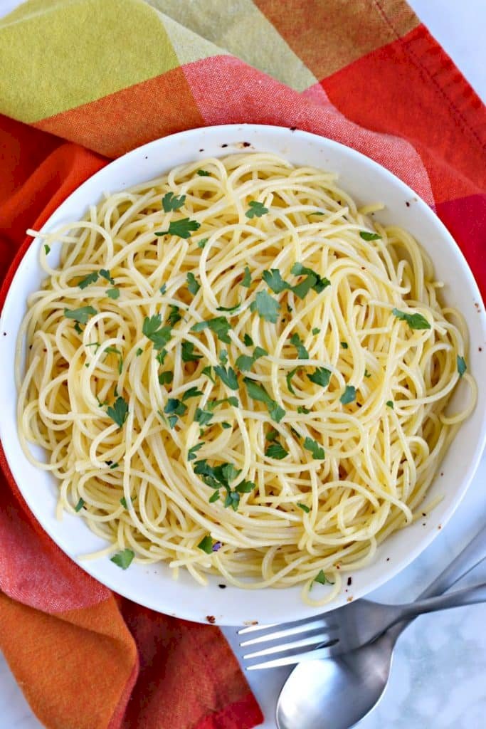 Garlic Oil Pasta Recipe